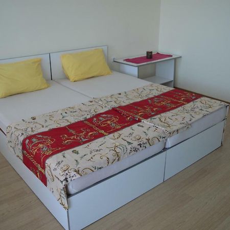 Happy Vacation 2 Apartamento Varna Exterior foto
