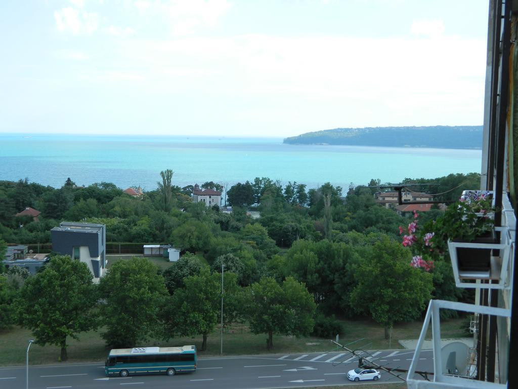 Happy Vacation 2 Apartamento Varna Exterior foto