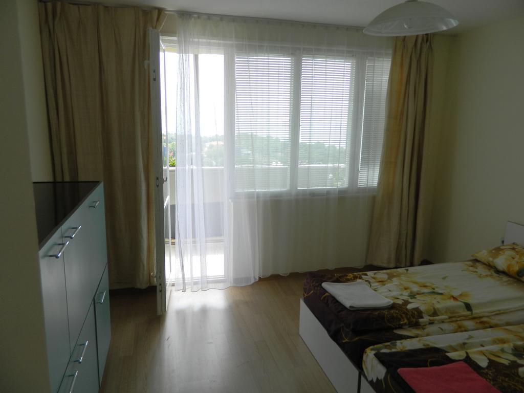 Happy Vacation 2 Apartamento Varna Exterior foto