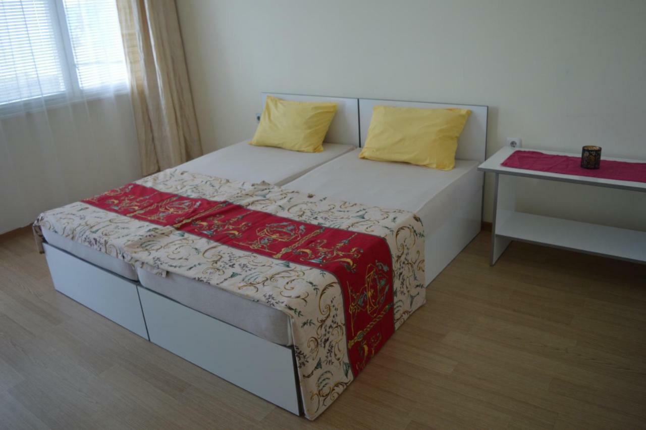 Happy Vacation 2 Apartamento Varna Exterior foto